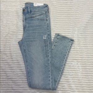 NWT American Eagle hi-rise Jegging Acid Wash 8XL